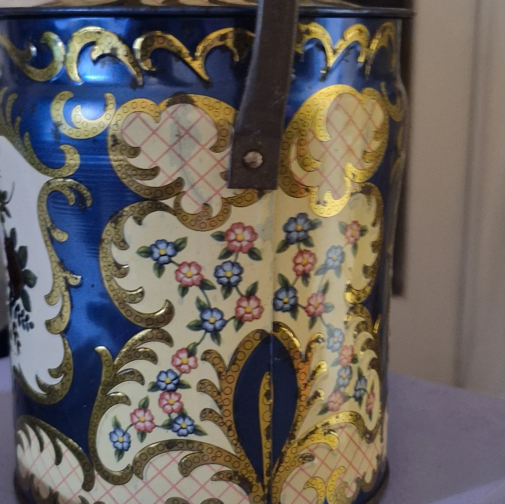 Vintage Murray-Allen Confections Kashmir Metal Tin w/ Lid & Handle Blue & Gold
